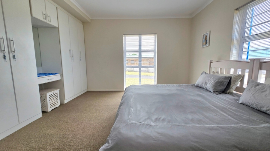 3 Bedroom Property for Sale in Franskraal Western Cape